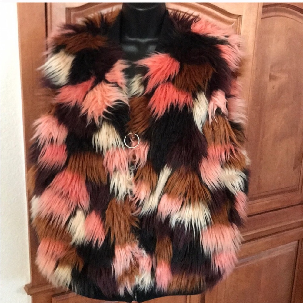 Thread & Supply Faux Fur Zip Up Vest